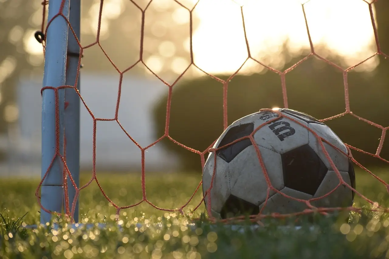Premier Division runde 11: dramatik i Dublin, sene scoringer i Cork og kontrolleret effektivitet i Derry