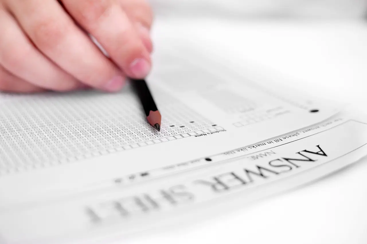 Ordlister til Strofe i krydsord