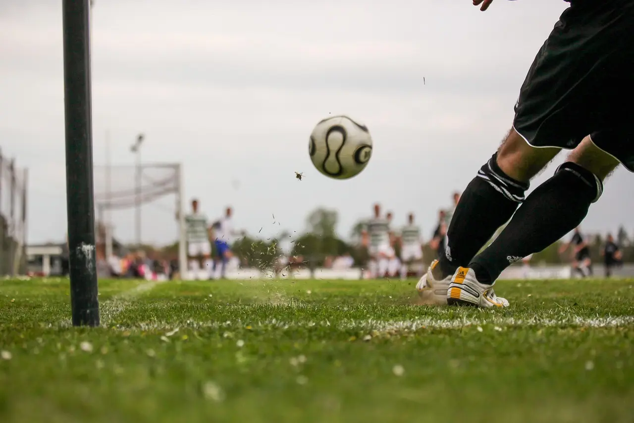 Premier Division runde 10: sene udligninger, røde kort og Sligo i målhumør
